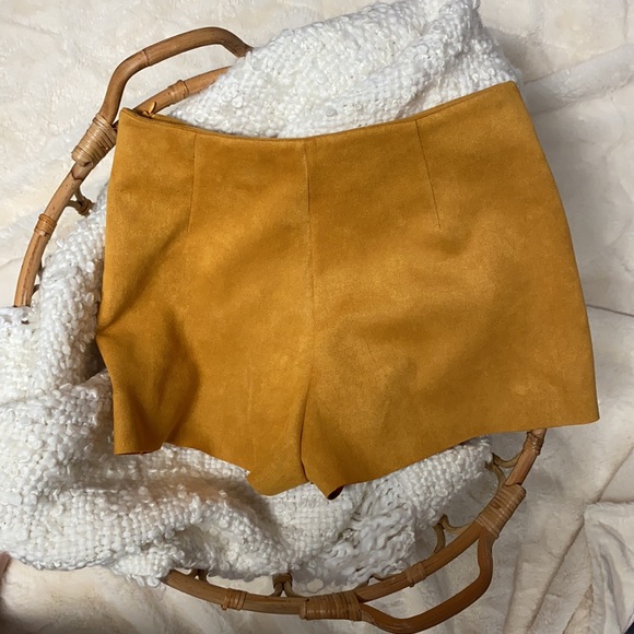 Velvet Skort - Picture 2 of 2